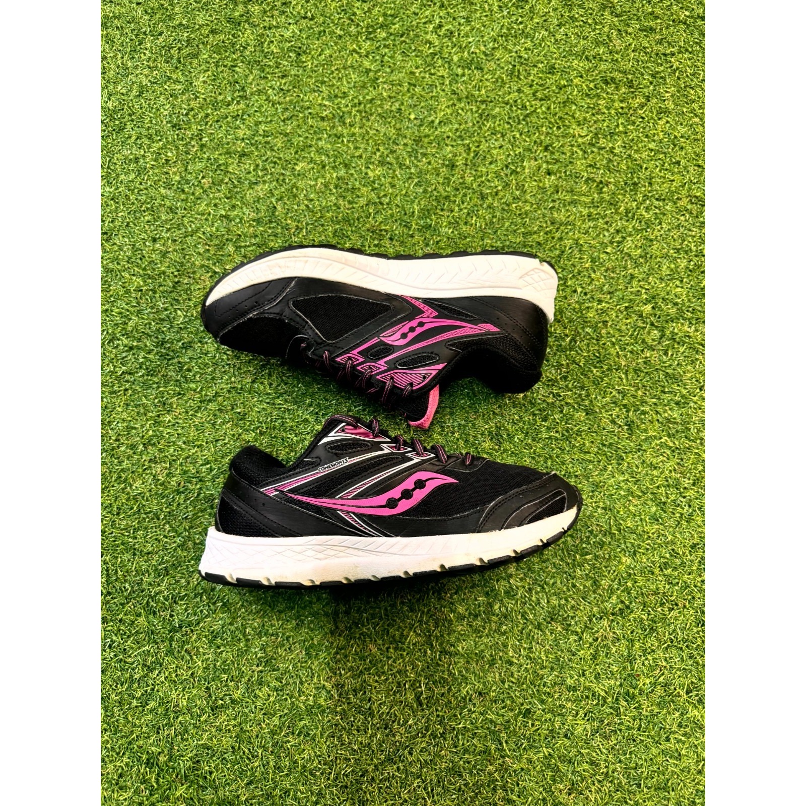 Saucony Cohesion 13 S10562-2 Women 8.5 Running Shoes Black Pink Athletic Sneaker